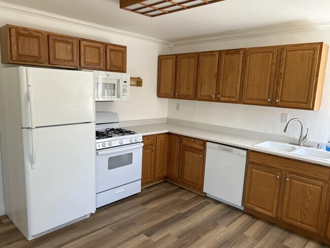 Foto del edificio - 339 Poplar St