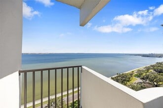 Building Photo - 4141 Bayshore Blvd