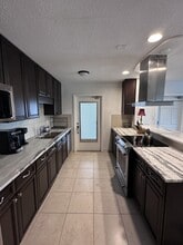 Building Photo - 3700-3700 Haines Rd N