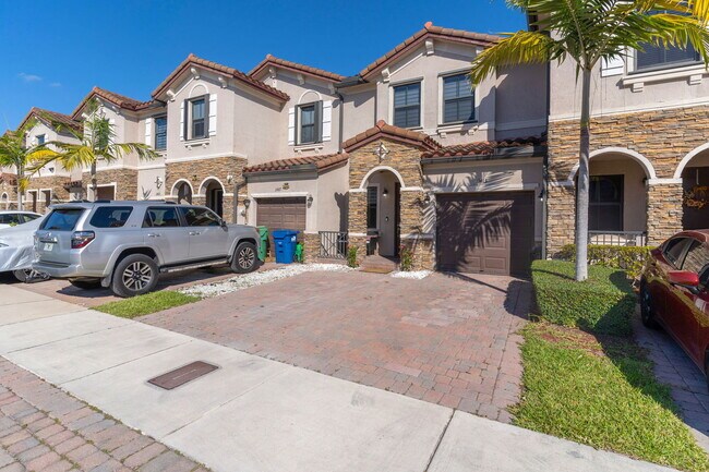 Building Photo - 11413 SW 252nd Ter
