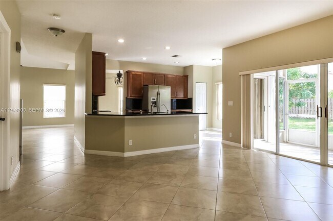 Foto del edificio - 7634 Trenton Dr