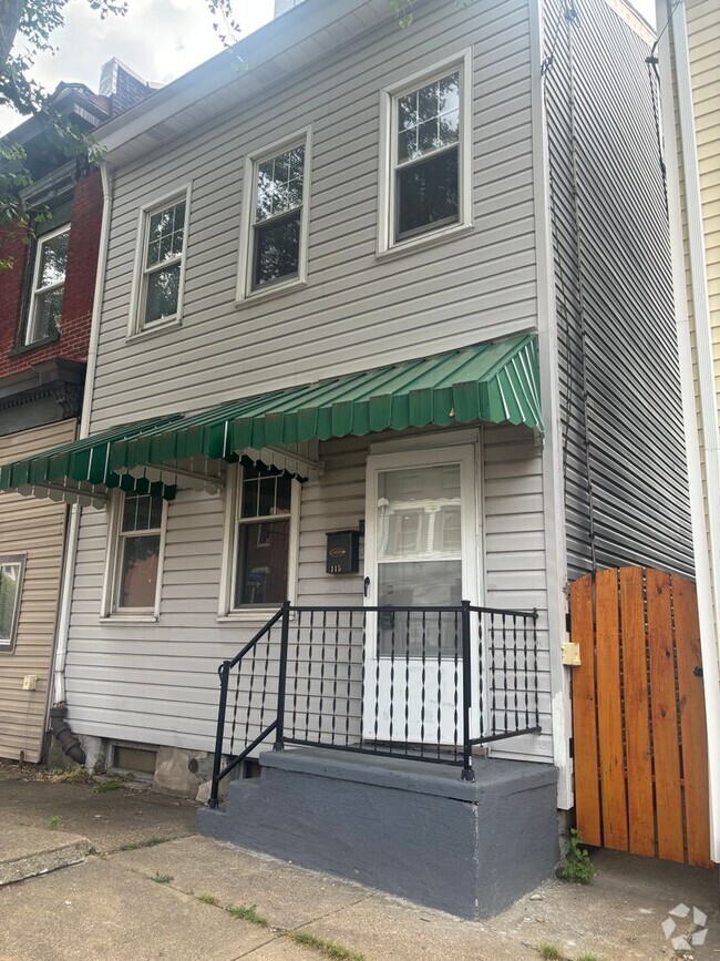 Building Photo - 115 S 25th St
