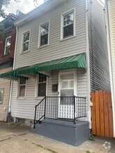 Building Photo - 115 S 25th St