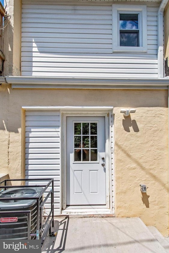 Primary Photo - 503 Wyeth St