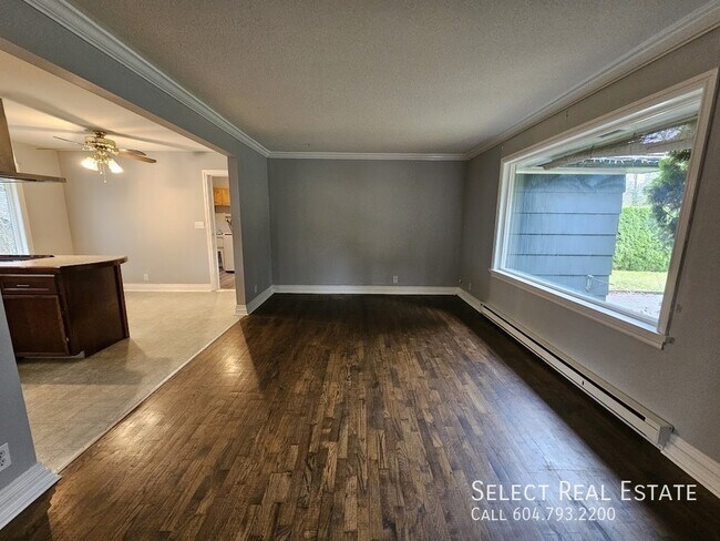 Photo du bâtiment - 7816 Taulbut St