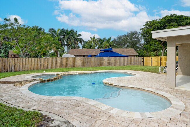 Photo - 630 SW 159th Terrace House