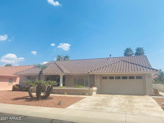 Foto del edificio - 14515 W Sentinel Dr