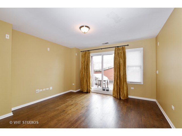Foto del edificio - 1703 S Prairie Ave