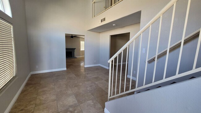 Building Photo - 4 br, 3 bath House - 3951 Captain Jon Ave