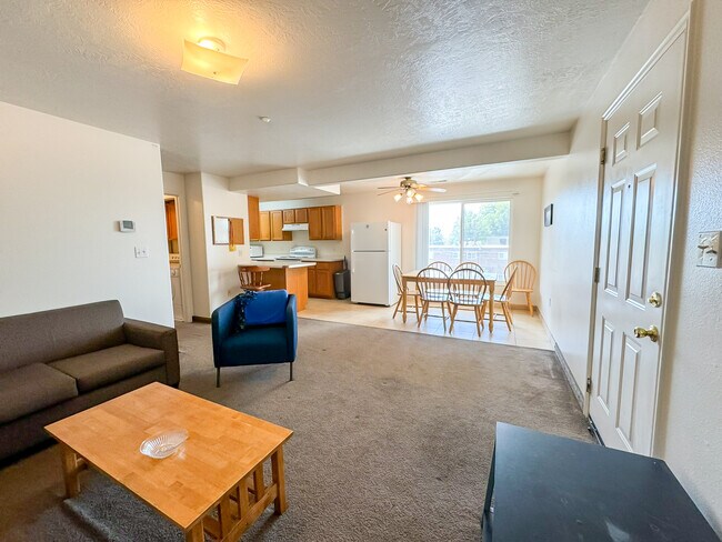 Foto del edificio - 25 W 880 N