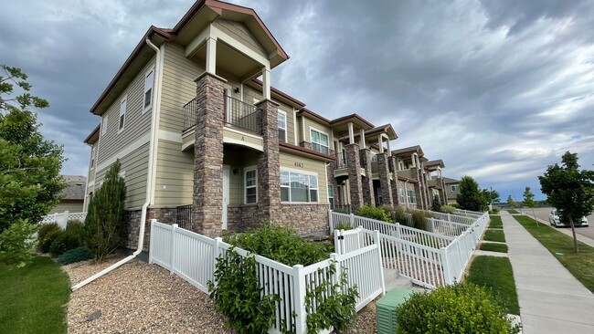 Foto del edificio - Gorgeous Townhome w/garage