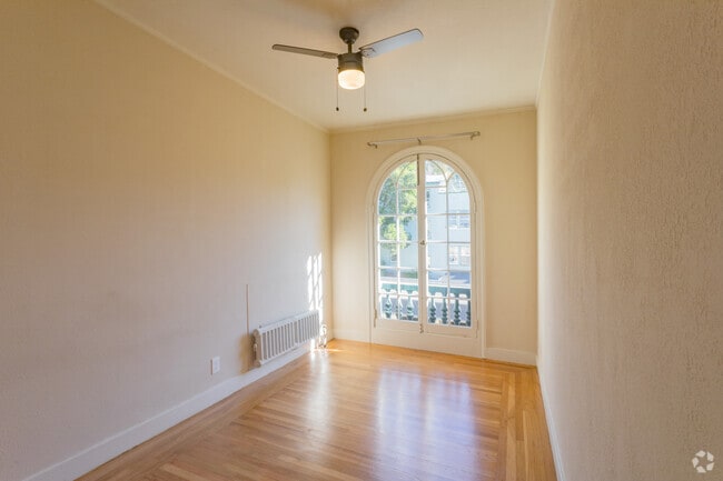 2BR, 1BA - 550SF - Bedroom - Garden Court Apartments