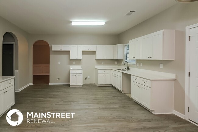 Building Photo - 6880 Estepona St