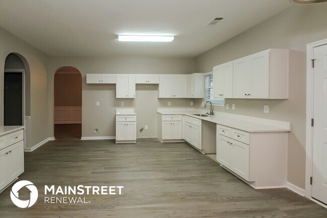 Foto del edificio - 6880 Estepona St