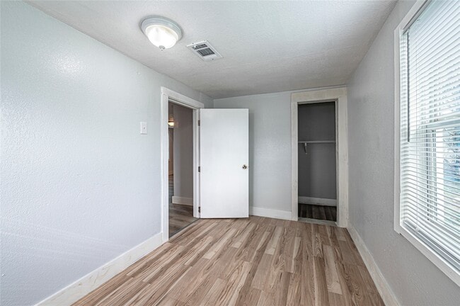 Building Photo - 1210 56th St