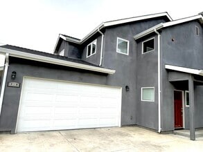 Building Photo - 318 Carey Ave