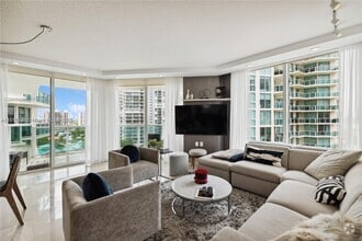 Building Photo - 200 Sunny Isles Blvd