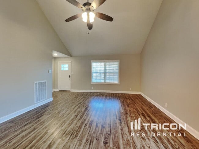 Foto del edificio - 2945 Lancelot Ln