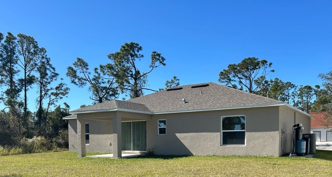 Building Photo - BRAND NEW CONSTRUCTION 3/2 North Port