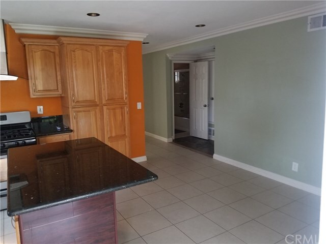 Foto del edificio - 10632 Linnell Ave