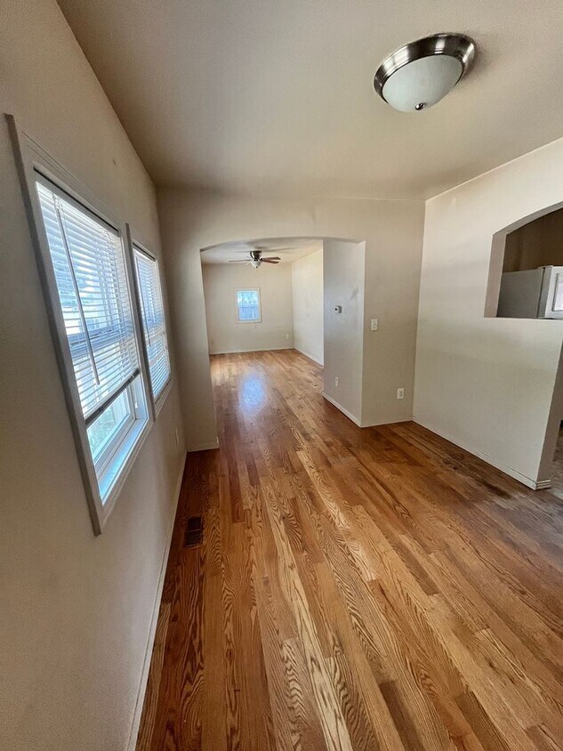 Primary Photo - Darling large 1 bedroom and 1 bathroom