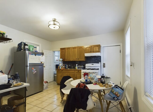 Building Photo - 237 Tremont St