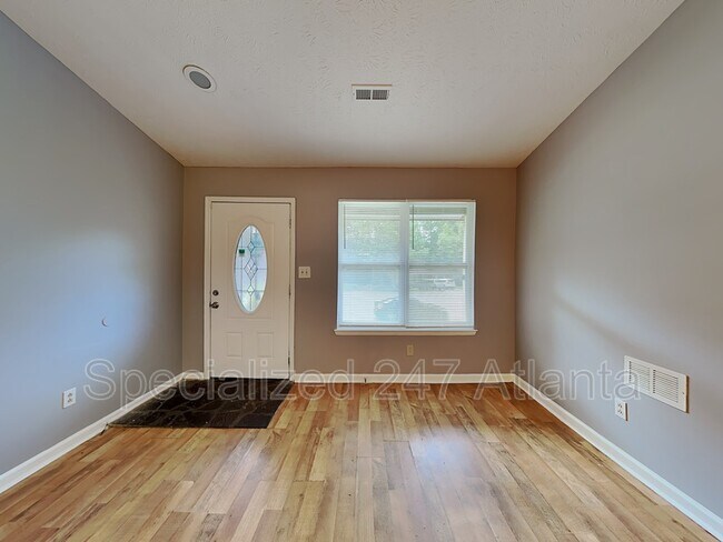 Building Photo - 130 Fruitwood Trce