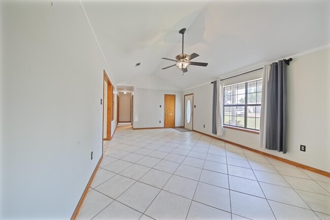 Foto del edificio - 16 Clinton Ct