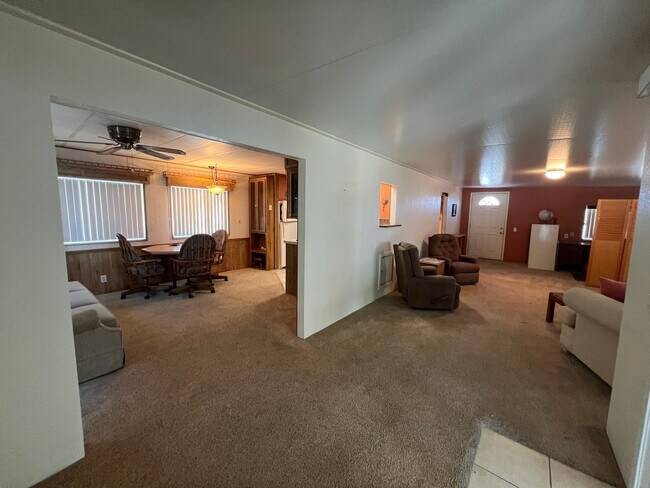 Foto del edificio - FOOTHILLS RETREAT!