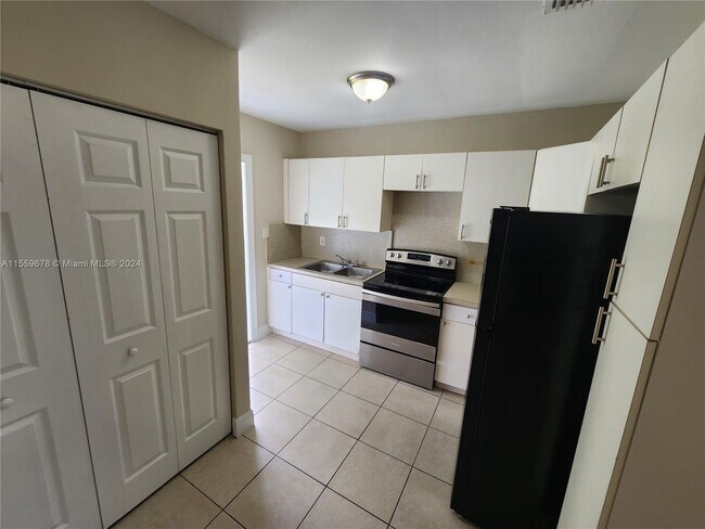 Foto del edificio - 10351 SW 179th St