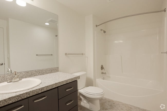 Interior Photo - Bridgeton Apartments