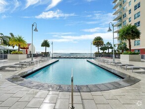 Building Photo - 1155 Brickell Bay Dr