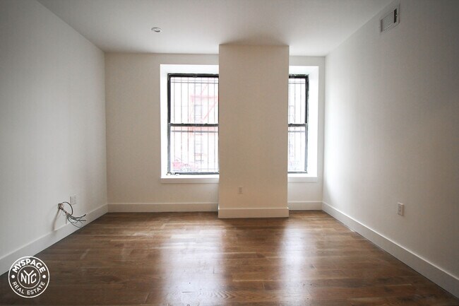 Building Photo - 437 Throop Ave