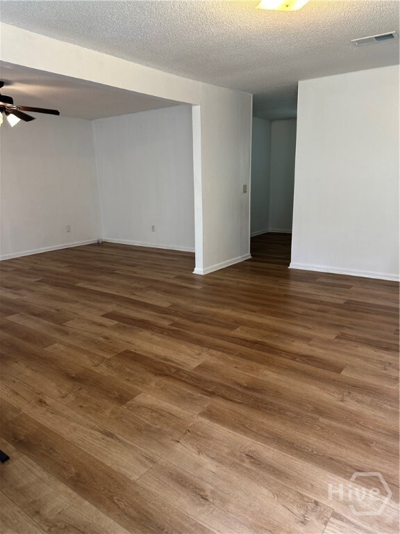 Building Photo - 609 Caines Rd