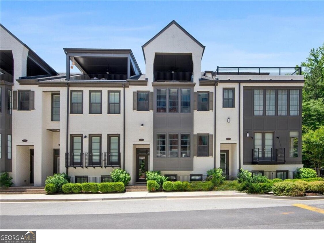 4516 Collins Ave, Atlanta, GA 30342 Townhome Rentals in Atlanta GA