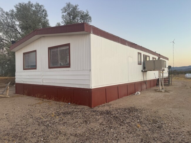 Building Photo - 36087 Newberry Rd