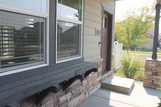 Building Photo - Price improvement!! - Southeast Boise Rent...