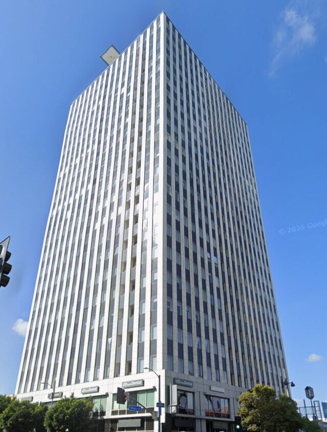 Foto principal - 3810 Wilshire Blvd