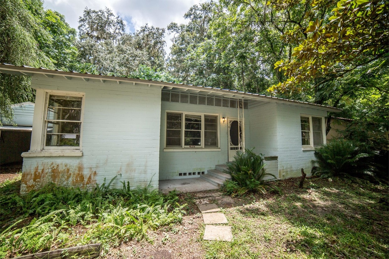 Foto principal - 425 NW 25 St