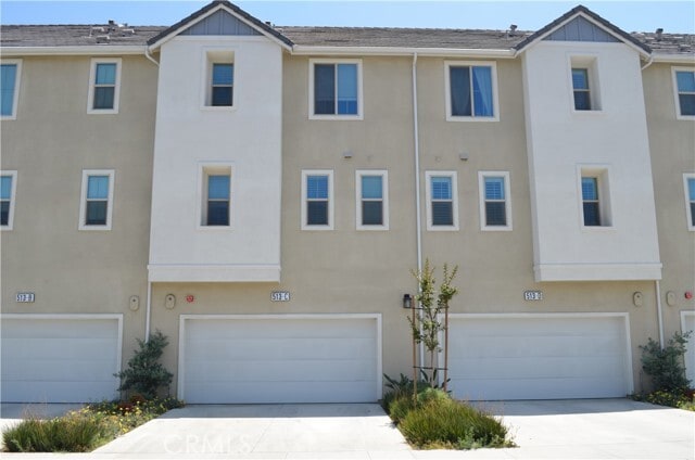 Building Photo - 513 Tamarind Way