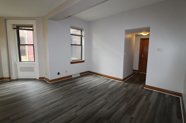 Building Photo - 1110 Sheffield St