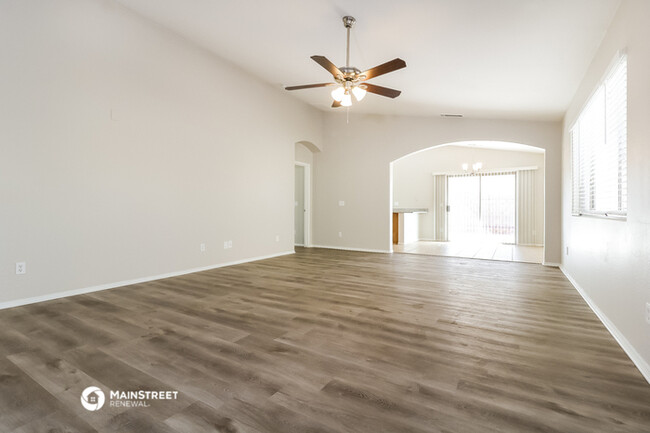 Building Photo - 11013 W Rio Vista Ln