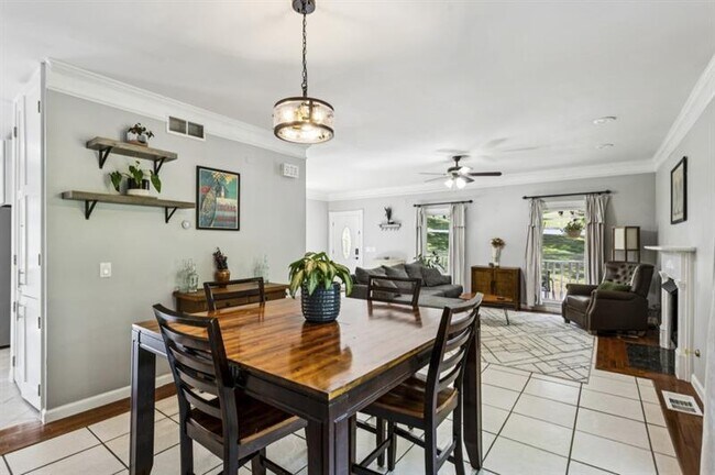 Foto del edificio - 4595 Stewart Reilly Dr