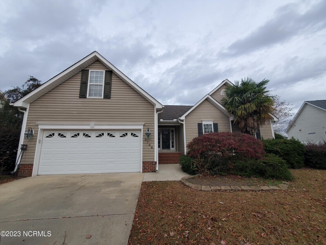 Foto principal - 3709 Langston Blvd