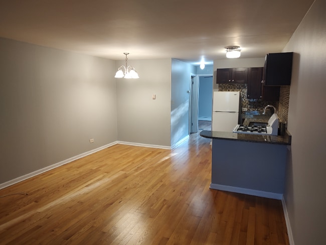 Foto del edificio - 8500 Waukegan Rd