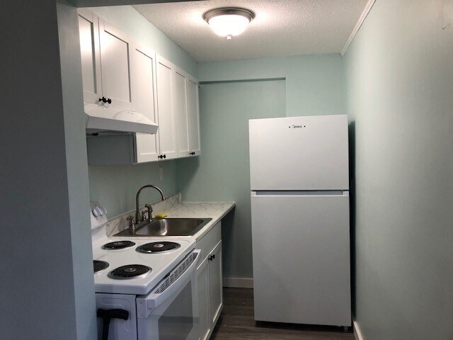 Building Photo - 434 Textile Ave