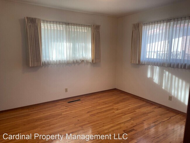 Building Photo - 3 br, 1.5 bath House - 1221 Springfield Dr