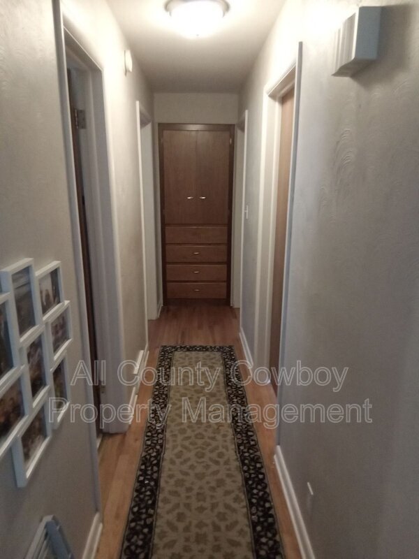 Foto del edificio - 2115 E Sheridan St