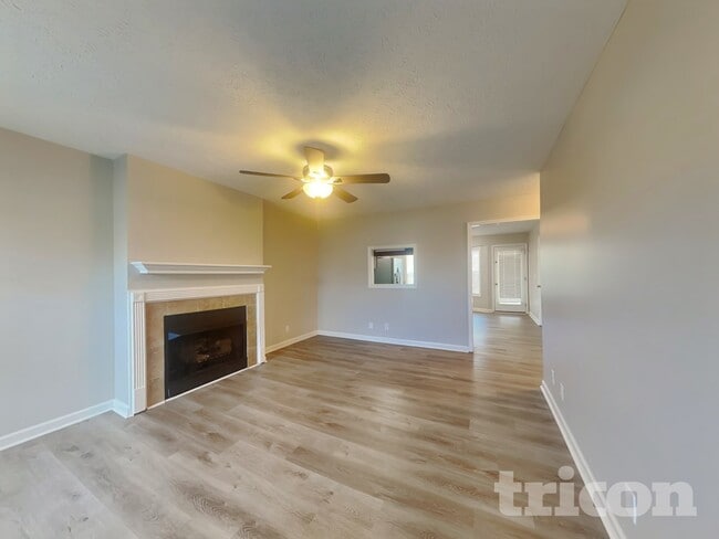Building Photo - 2700 Cider Dr