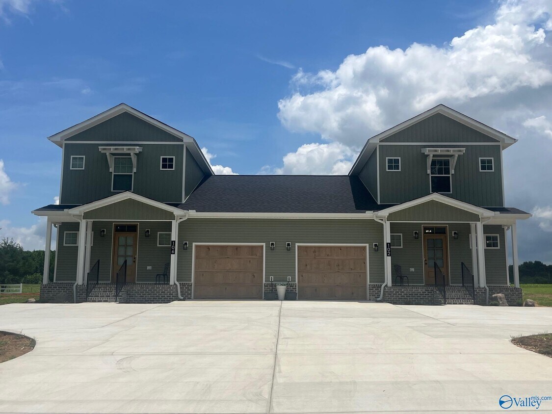 Foto principal - 102 Co Rd 469